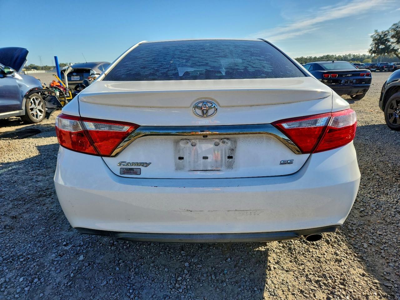 2016 TOYOTA CAMRY LE photo 6