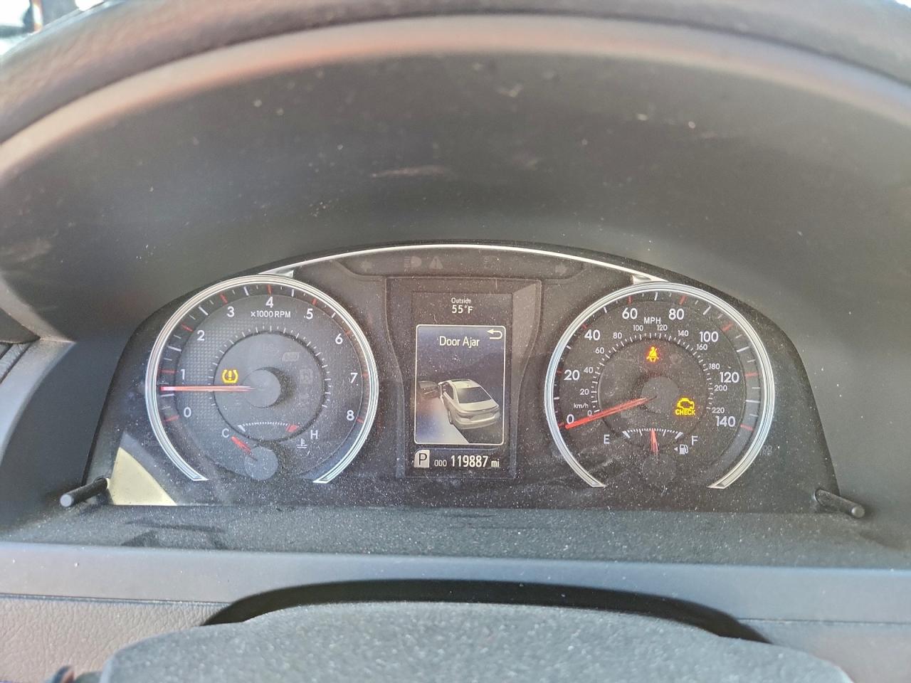 2016 TOYOTA CAMRY LE photo 9