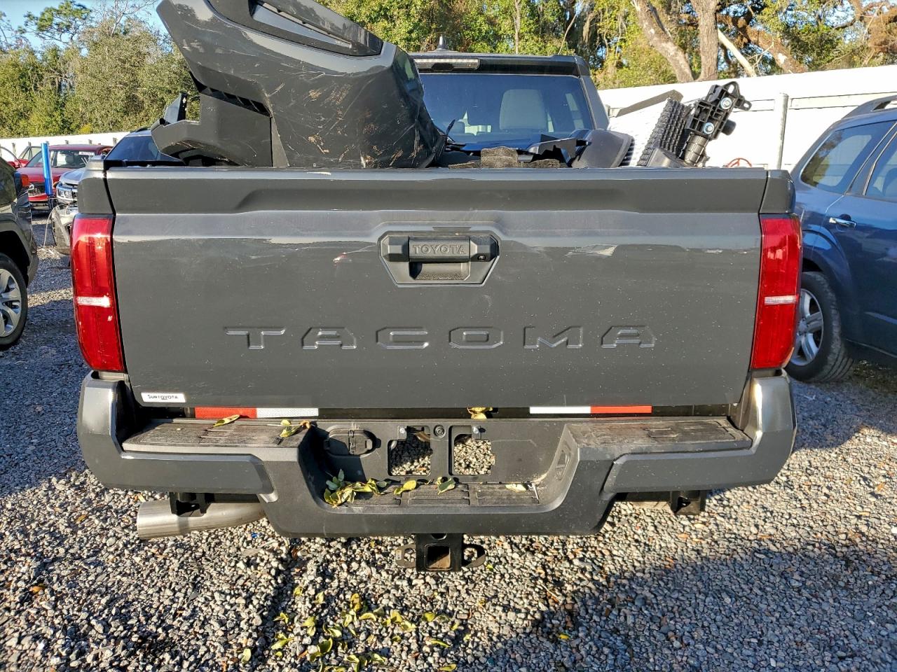 2025 TOYOTA TACOMA DOUBLE CAB photo 6