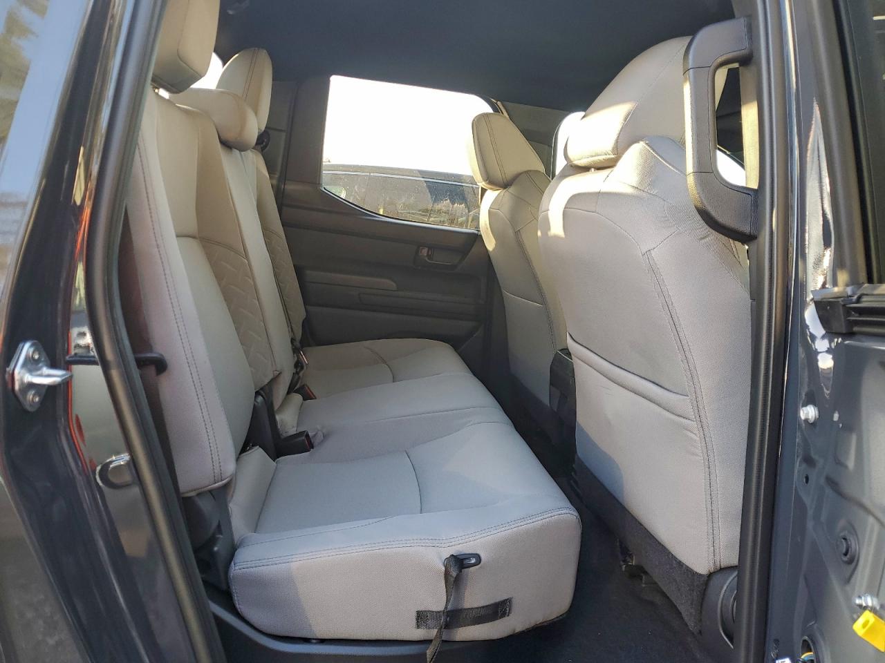 2025 TOYOTA TACOMA DOUBLE CAB photo 10