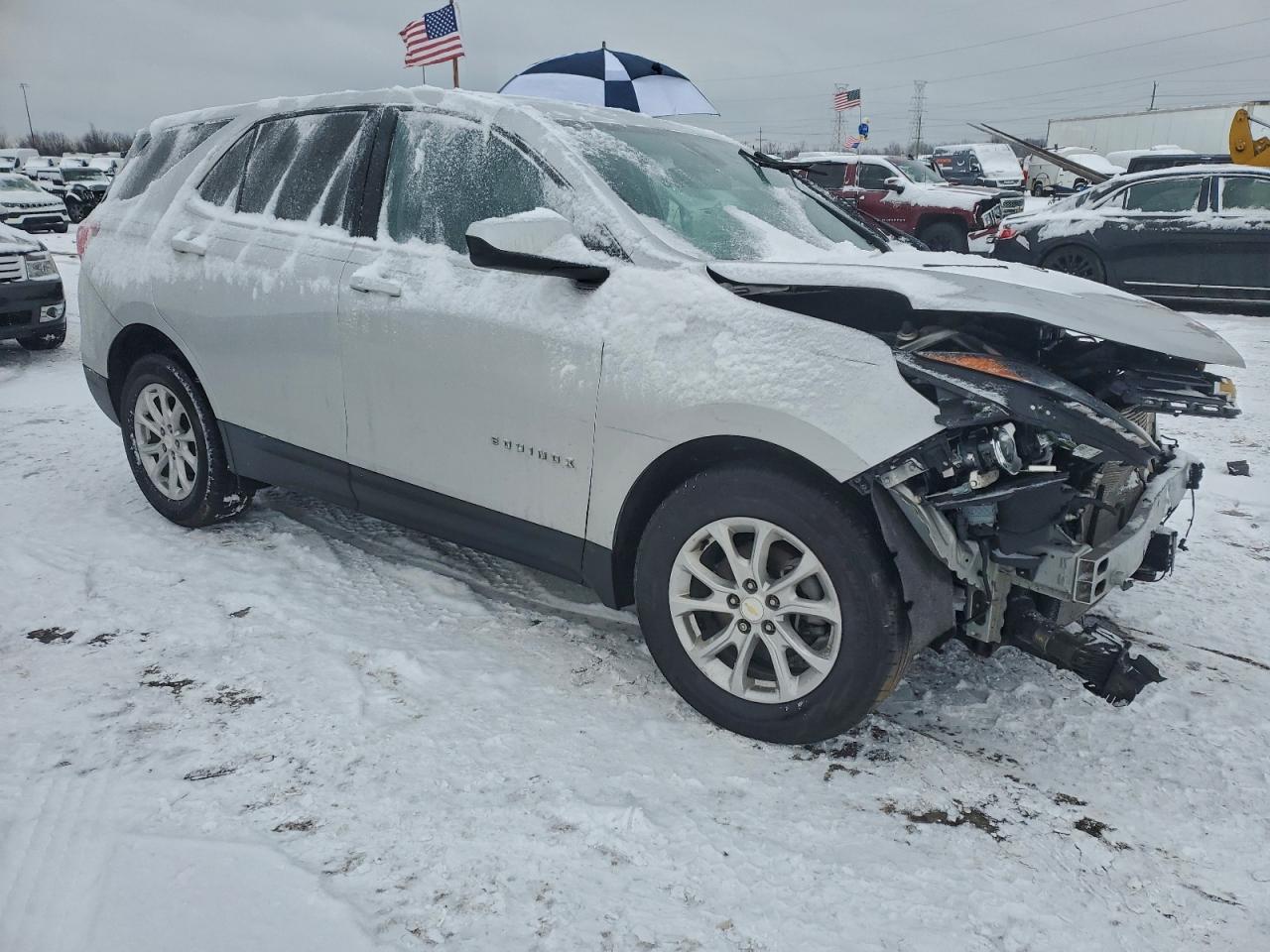 2020 CHEVROLET EQUINOX LT photo 4