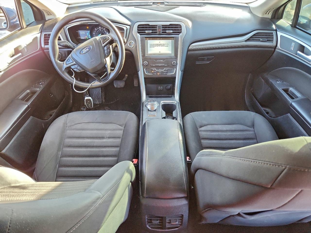 2019 FORD FUSION SE photo 8