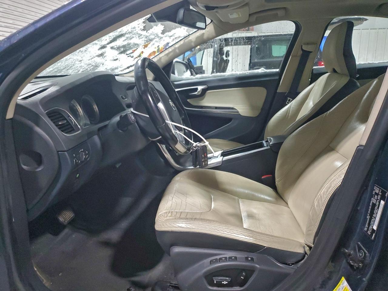 2012 VOLVO S60 T5 photo 13