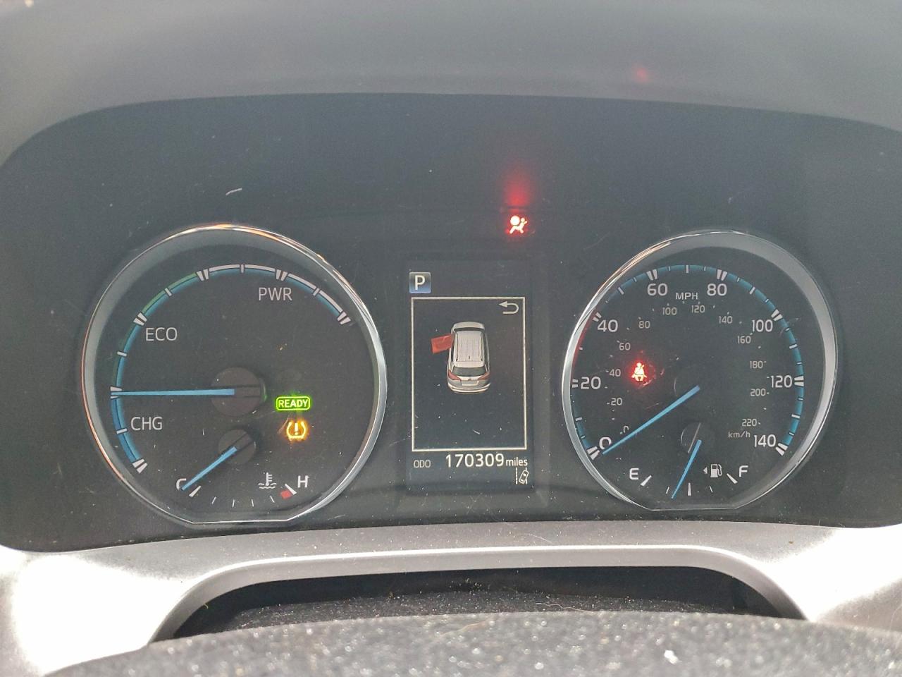 2017 TOYOTA RAV4 HV LE photo 9