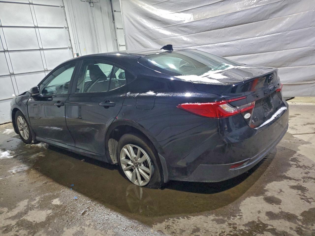 2025 TOYOTA CAMRY XSE photo 2