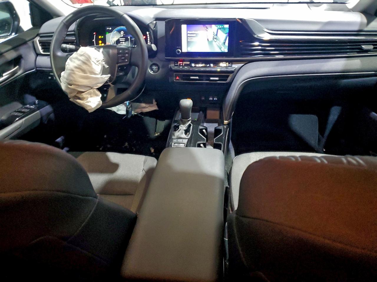 2025 TOYOTA CAMRY XSE photo 8