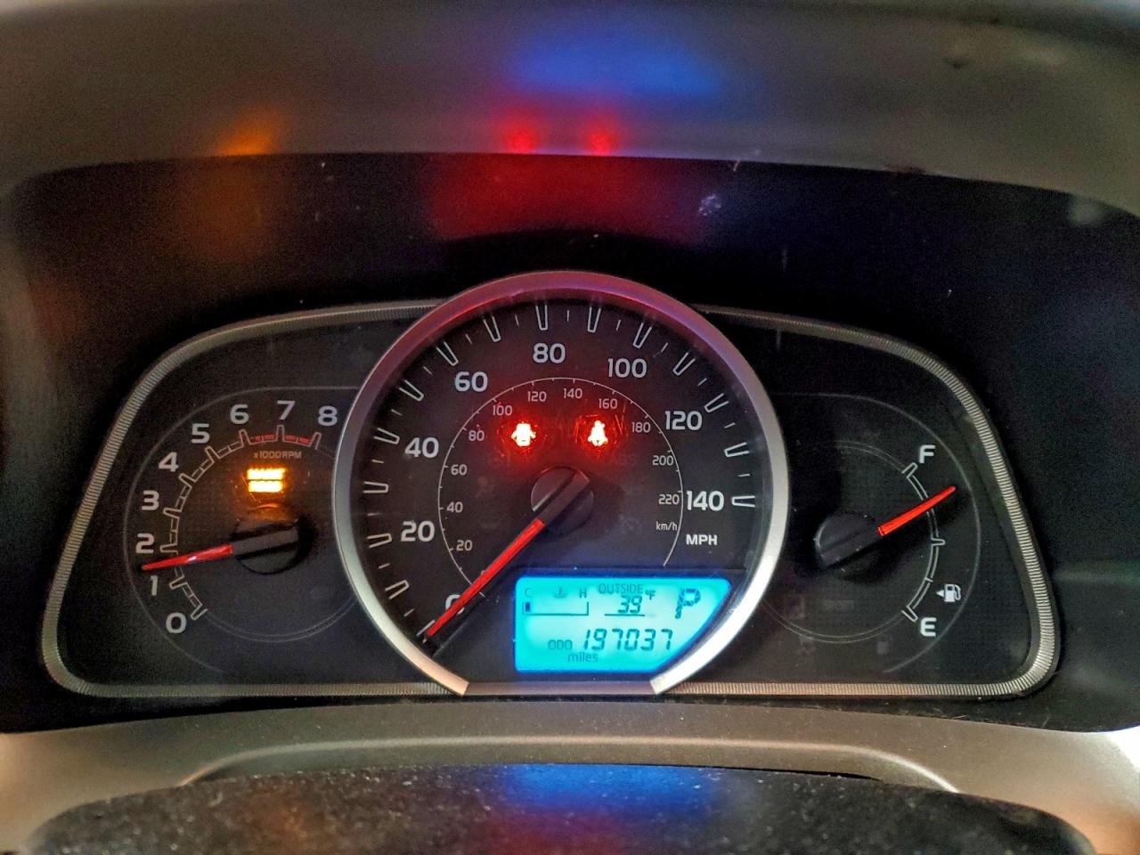 2015 TOYOTA RAV4 XLE photo 9