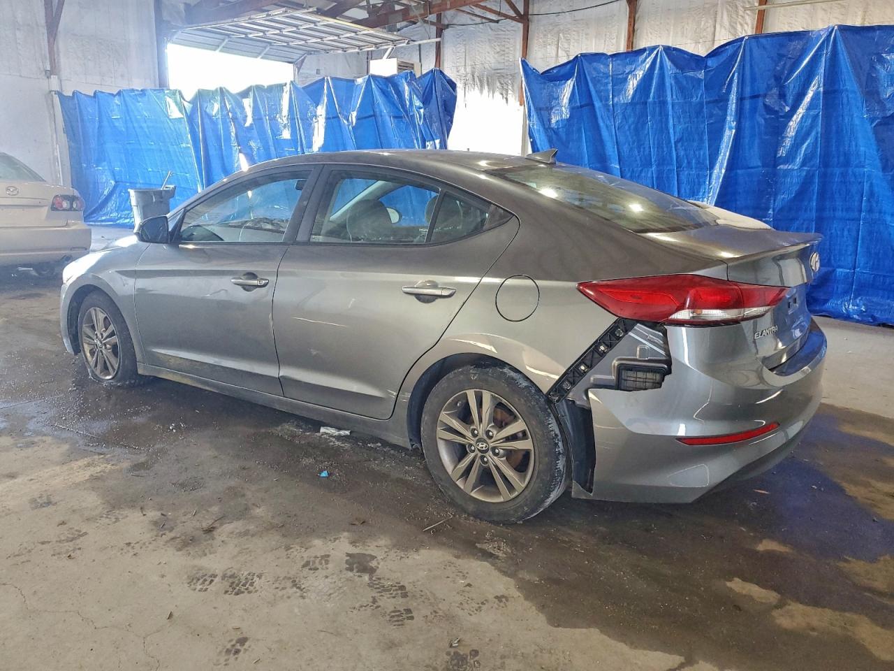 2018 HYUNDAI ELANTRA SEL photo 2