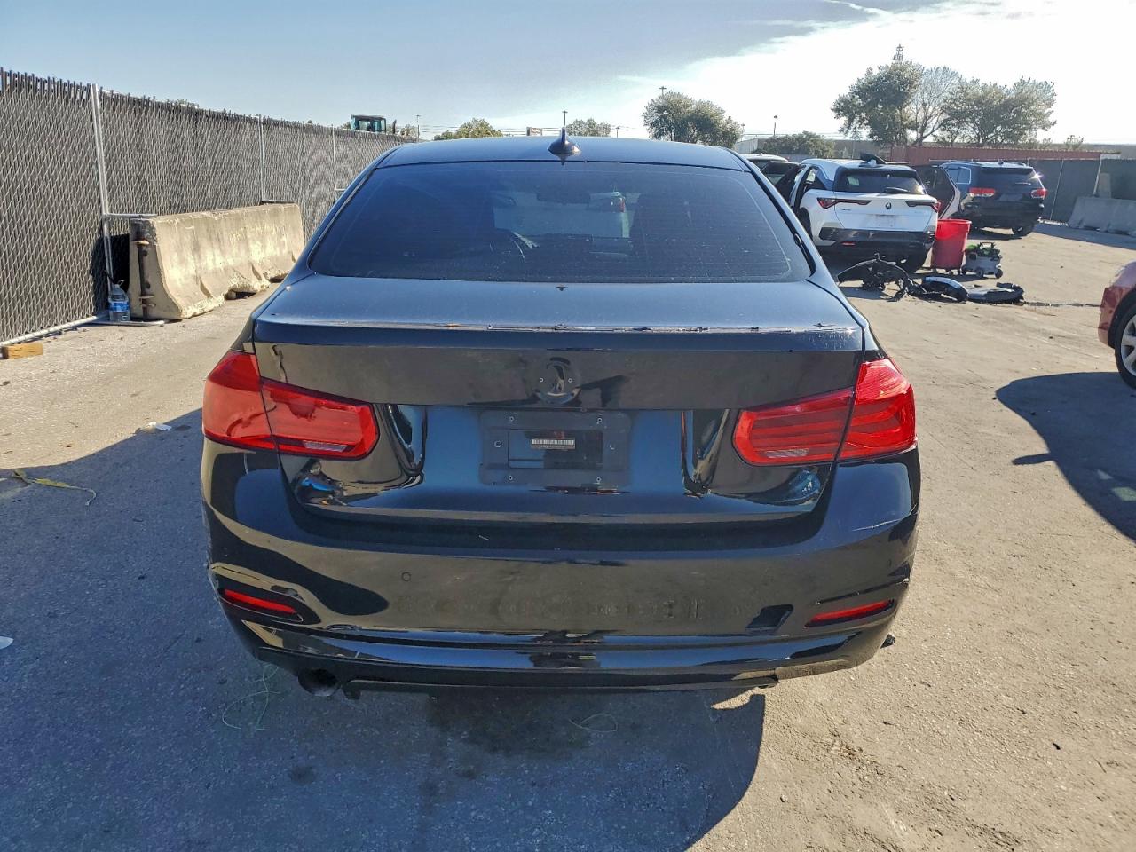 2017 BMW 320 I photo 6