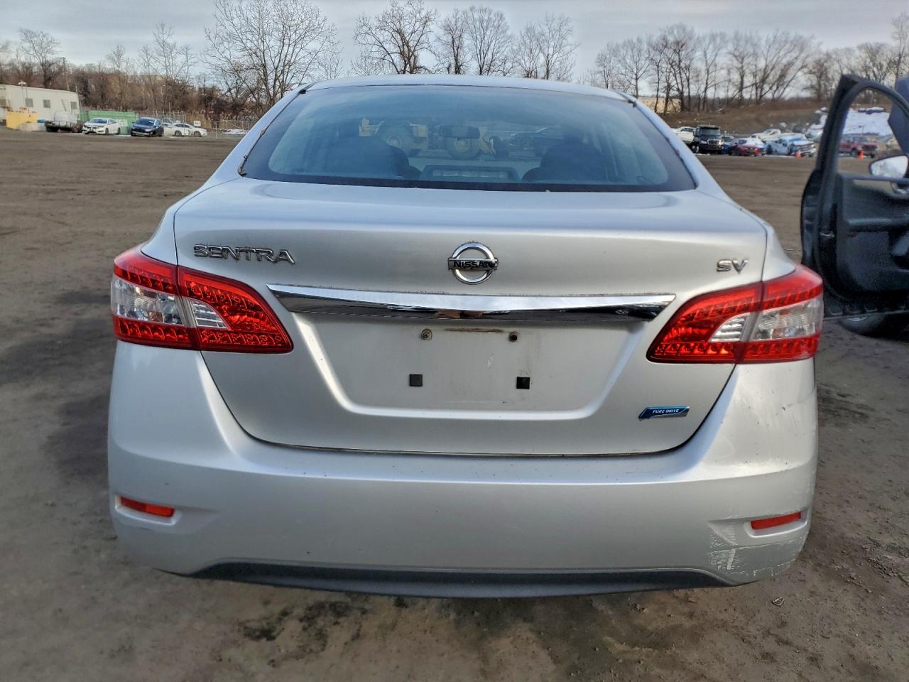 2014 NISSAN SENTRA S photo 6