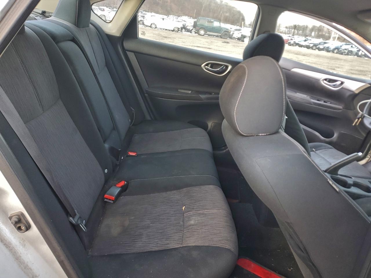 2014 NISSAN SENTRA S photo 10