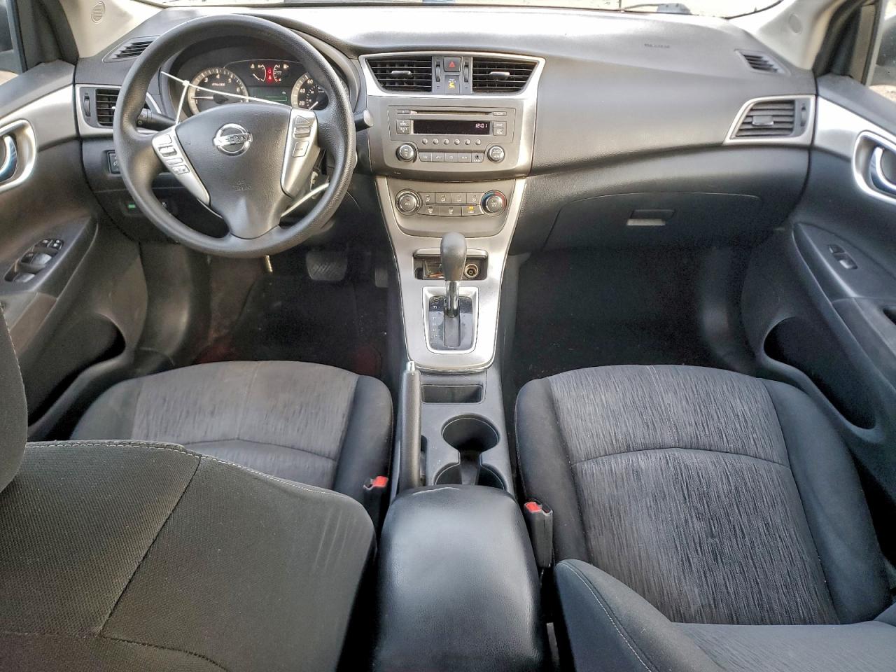 2014 NISSAN SENTRA S photo 8