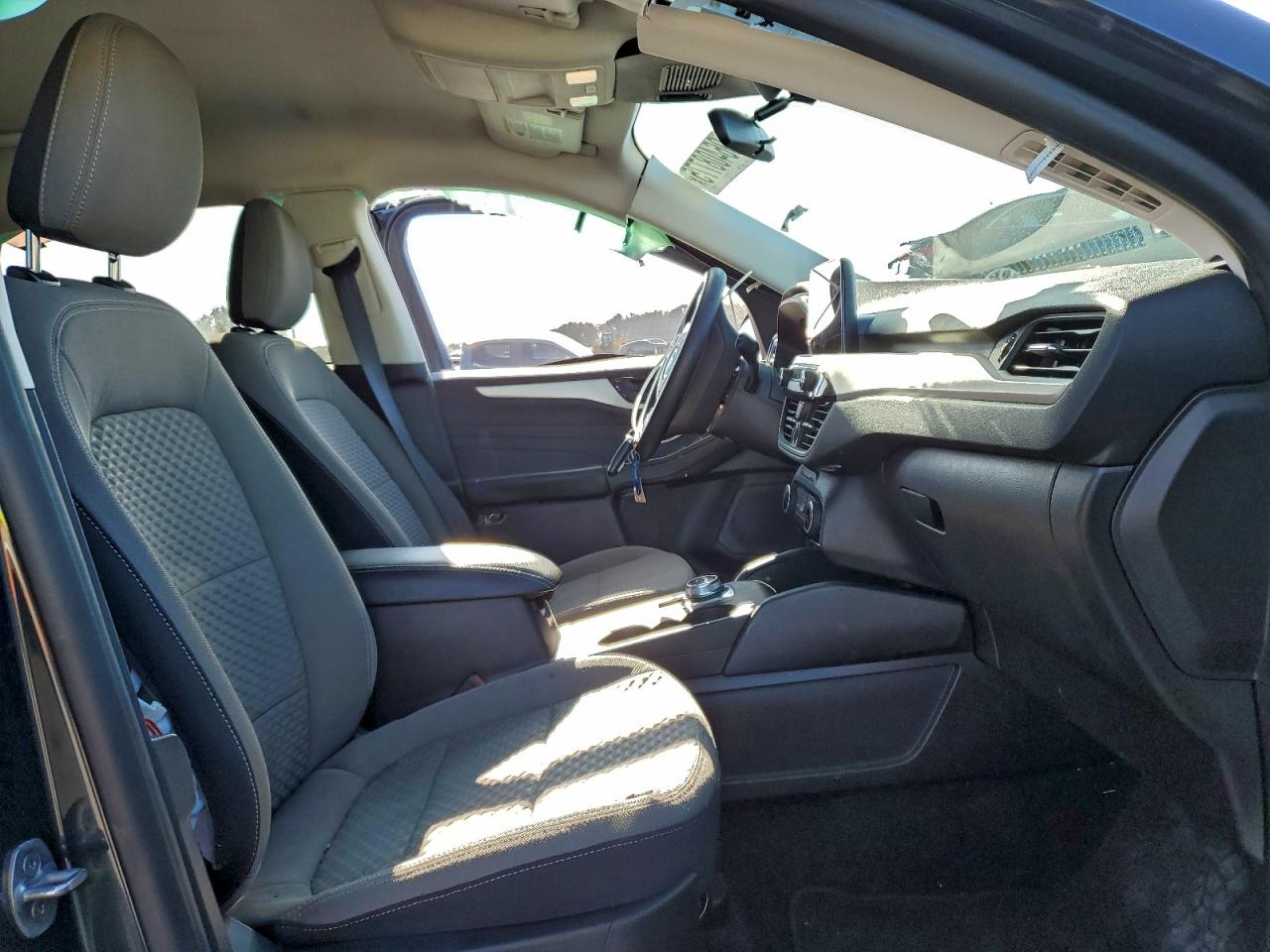 2022 FORD ESCAPE SE photo 7