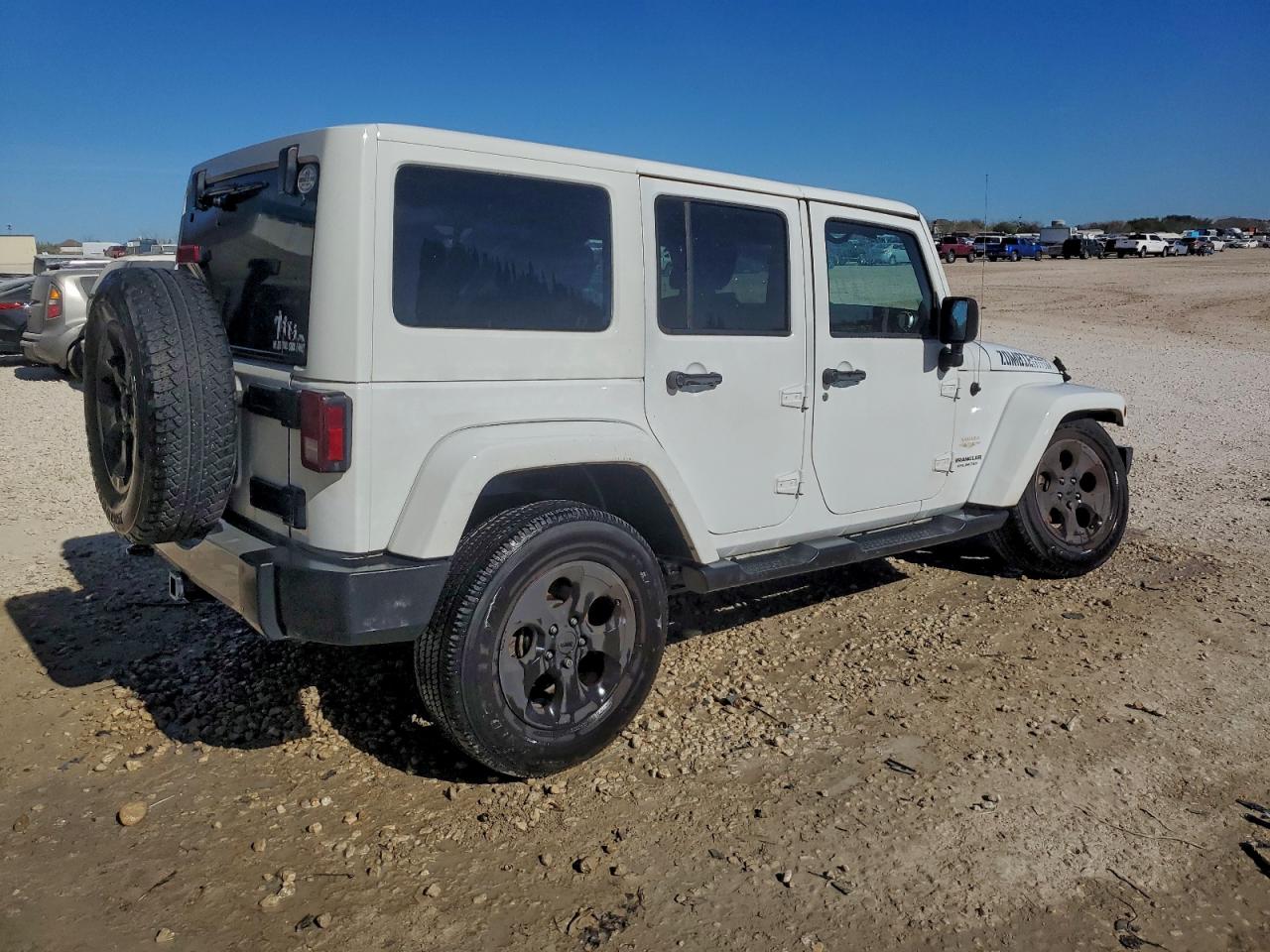 2013 JEEP WRANGLER UNLIMITED SAHARA photo 3