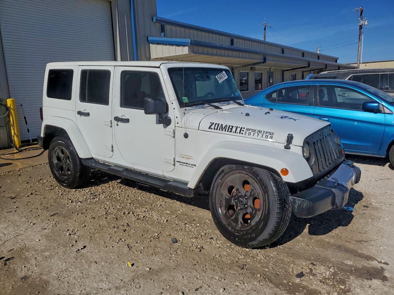 2013 JEEP WRANGLER UNLIMITED SAHARA photo 4