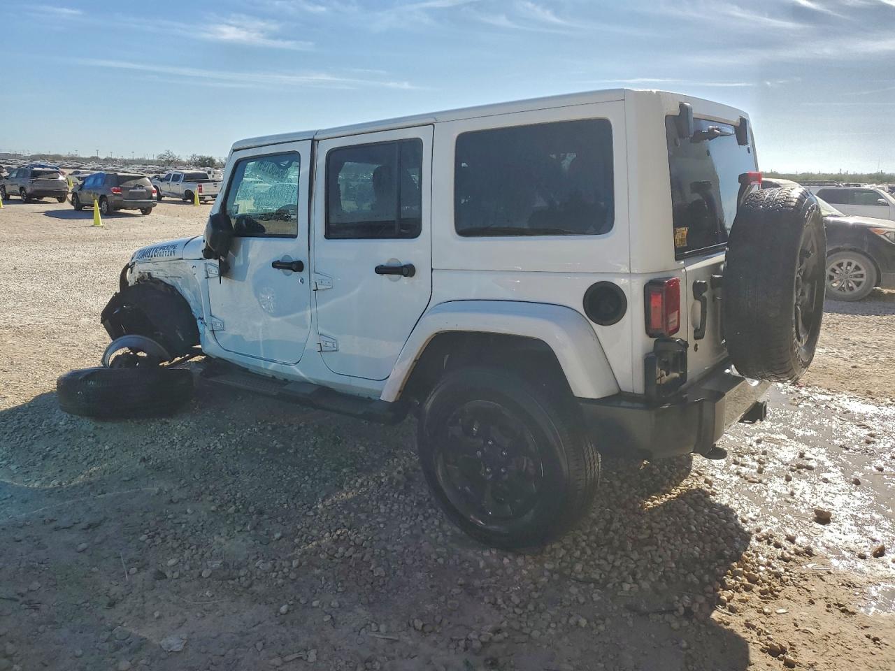 2013 JEEP WRANGLER UNLIMITED SAHARA photo 2
