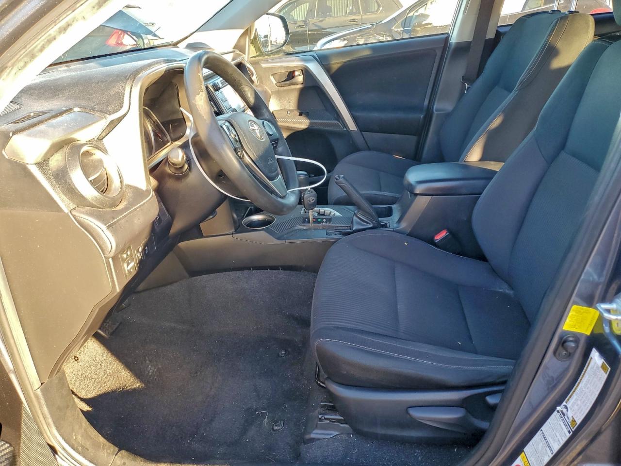 2013 TOYOTA RAV4 photo 19