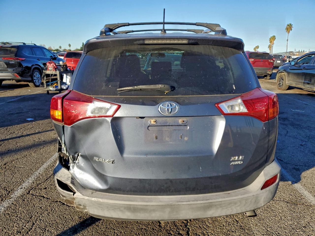2013 TOYOTA RAV4 photo 16