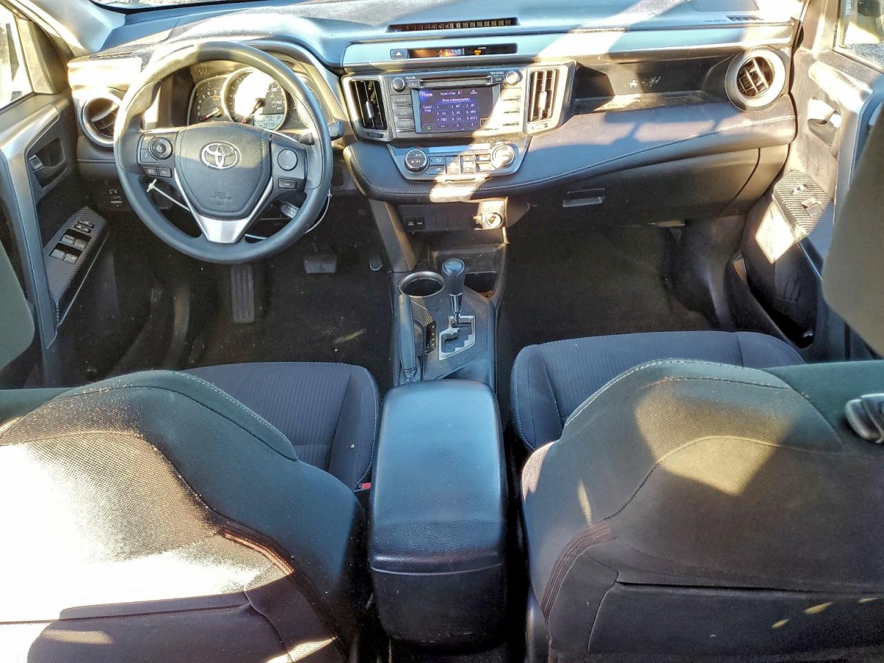 2013 TOYOTA RAV4 photo 22