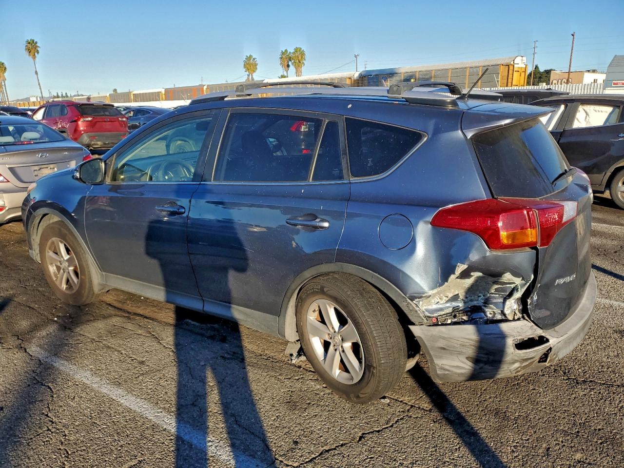 2013 TOYOTA RAV4 photo 4