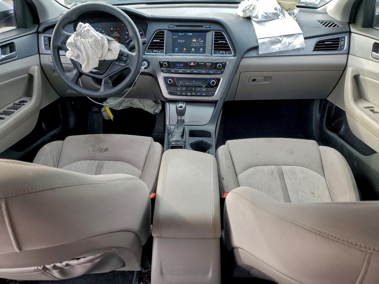 2017 HYUNDAI SONATA HYBRID photo 8