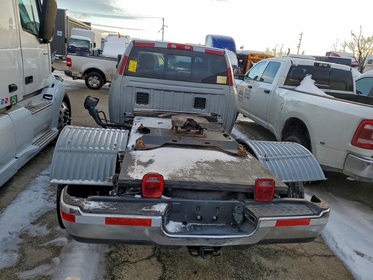 2022 RAM 3500 TRADESMAN photo 6