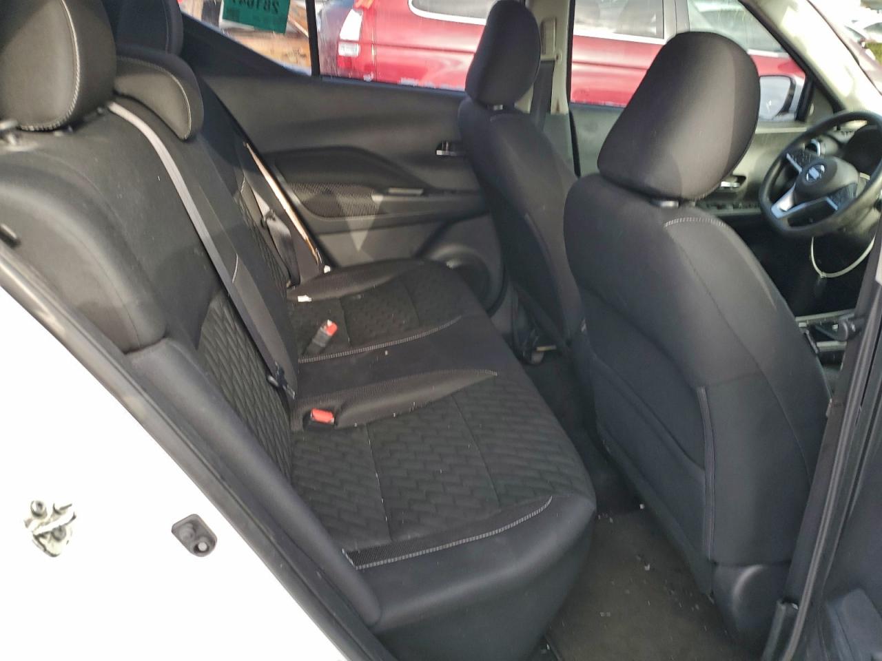 2021 NISSAN KICKS SV photo 10