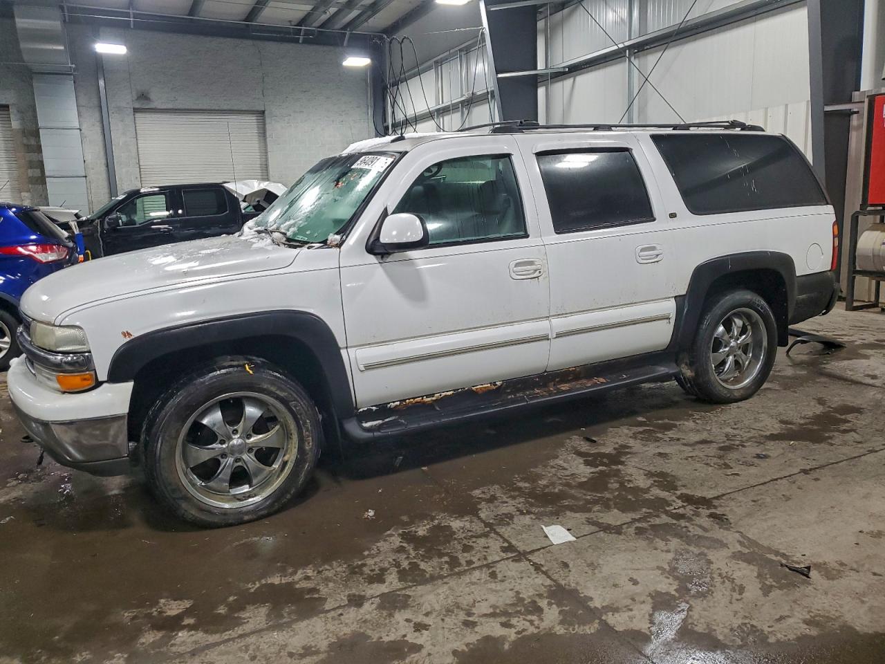 2002 CHEVROLET SUBURBAN