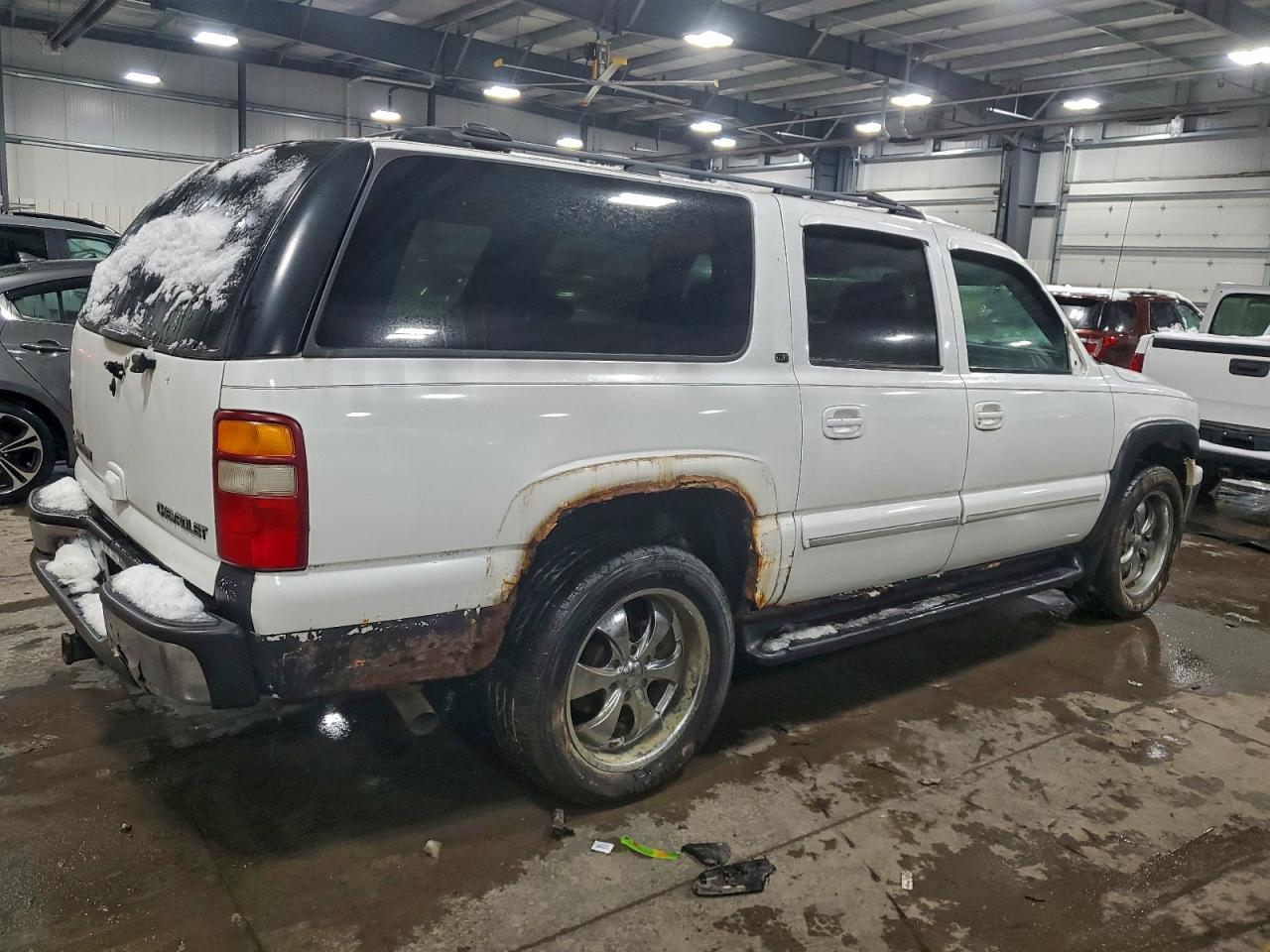 2002 CHEVROLET SUBURBAN K1500 photo 3