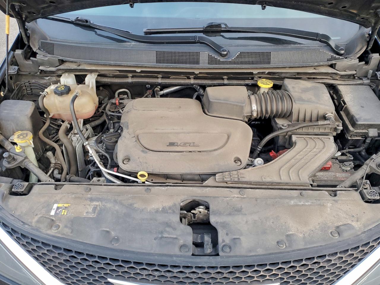 2021 CHRYSLER VOYAGER LXI photo 12