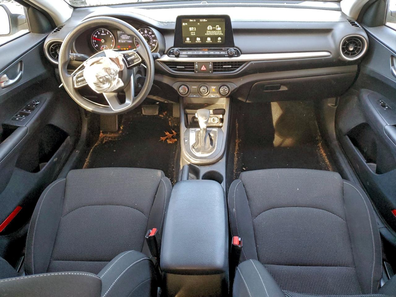 2021 KIA FORTE FE photo 8