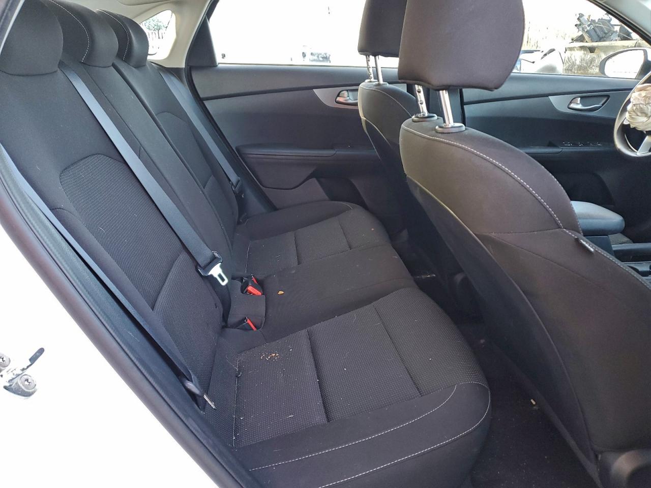 2021 KIA FORTE FE photo 10