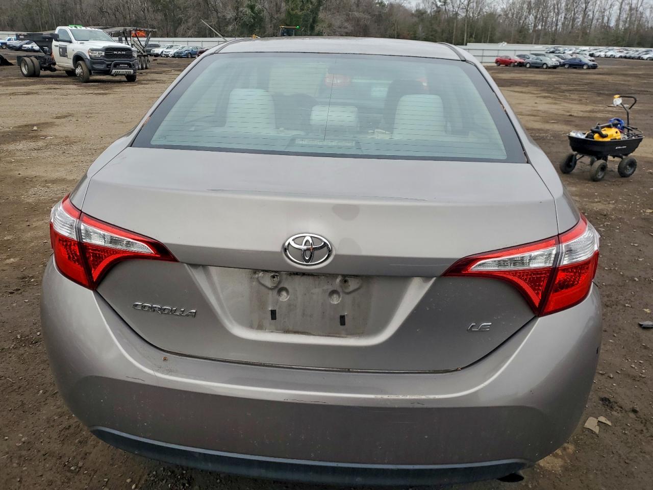 2014 TOYOTA COROLLA L photo 6