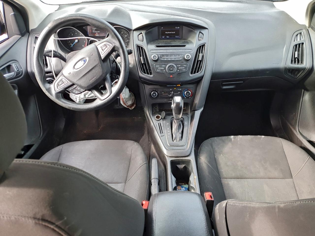 2015 FORD FOCUS SE photo 8