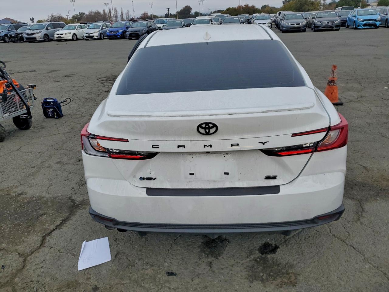 2025 TOYOTA CAMRY XSE photo 6