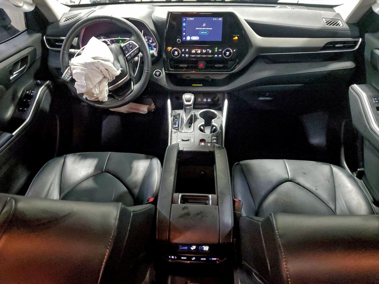 2023 TOYOTA HIGHLANDER HYBRID XLE photo 8