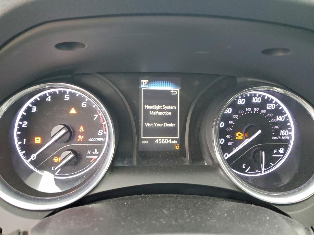 2019 TOYOTA CAMRY L photo 9