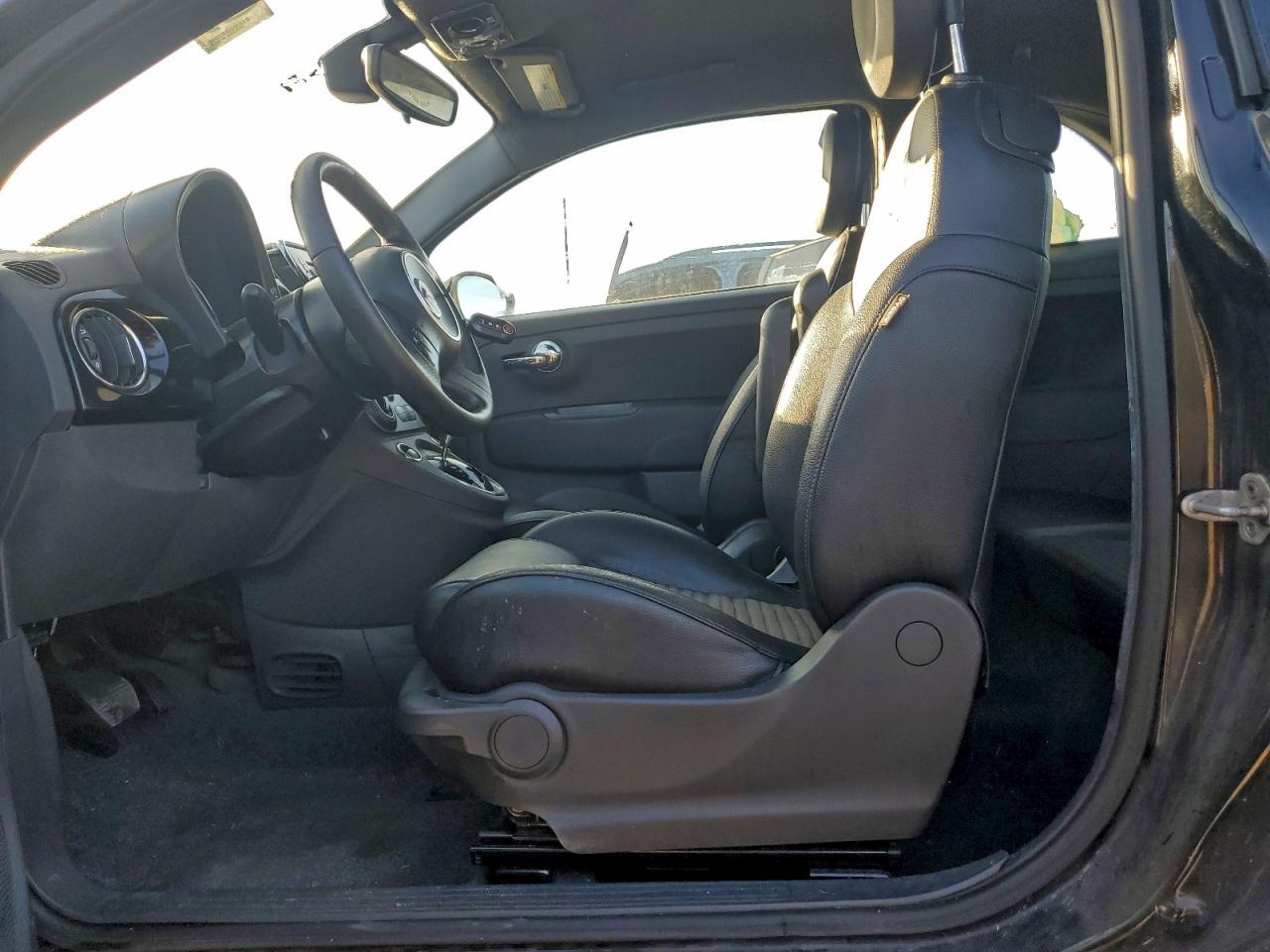 2016 FIAT 500 SPORT photo 7