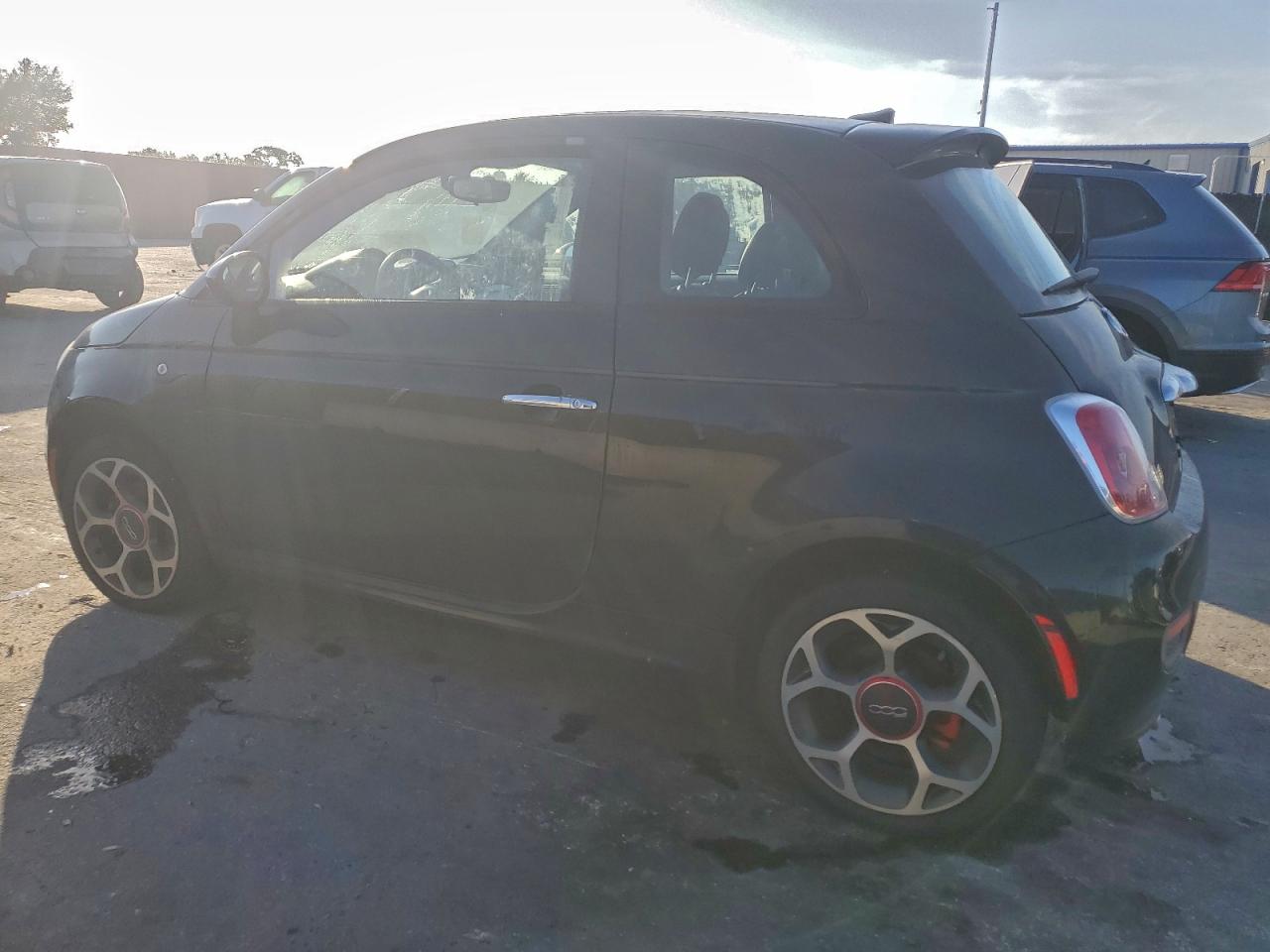 2016 FIAT 500 SPORT photo 2