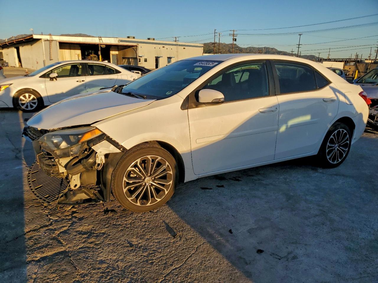 2015 TOYOTA COROLLA