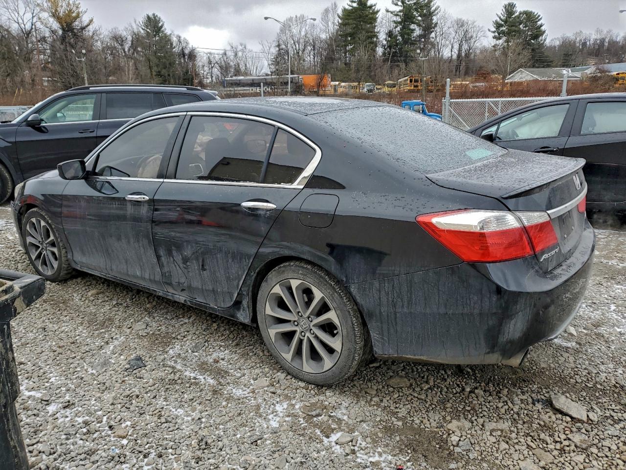 2015 HONDA ACCORD SPORT photo 2