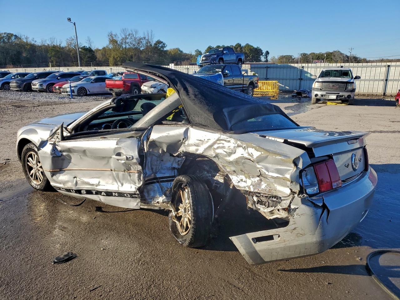 2007 FORD MUSTANG photo 2