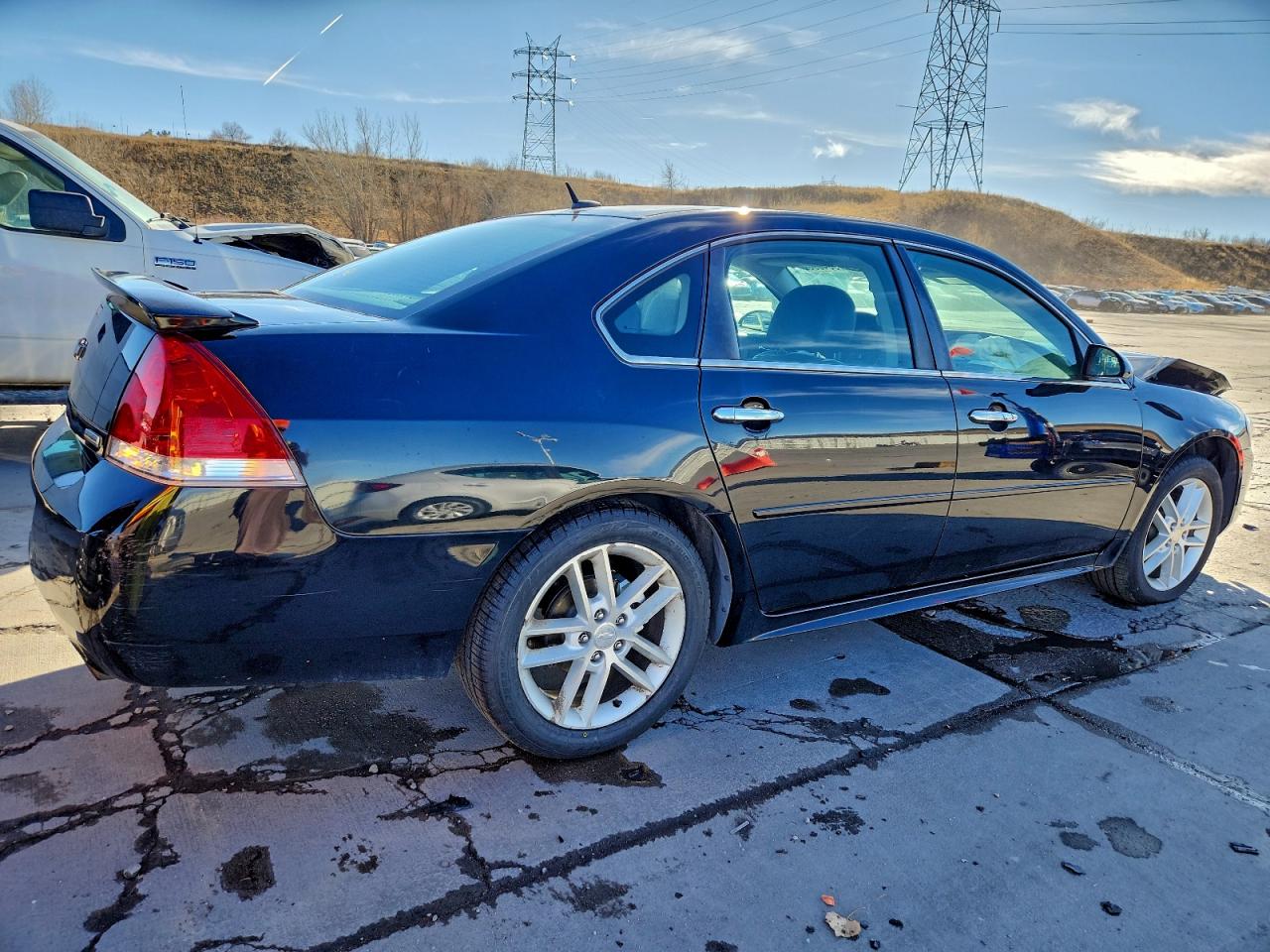 2013 CHEVROLET IMPALA LTZ photo 3
