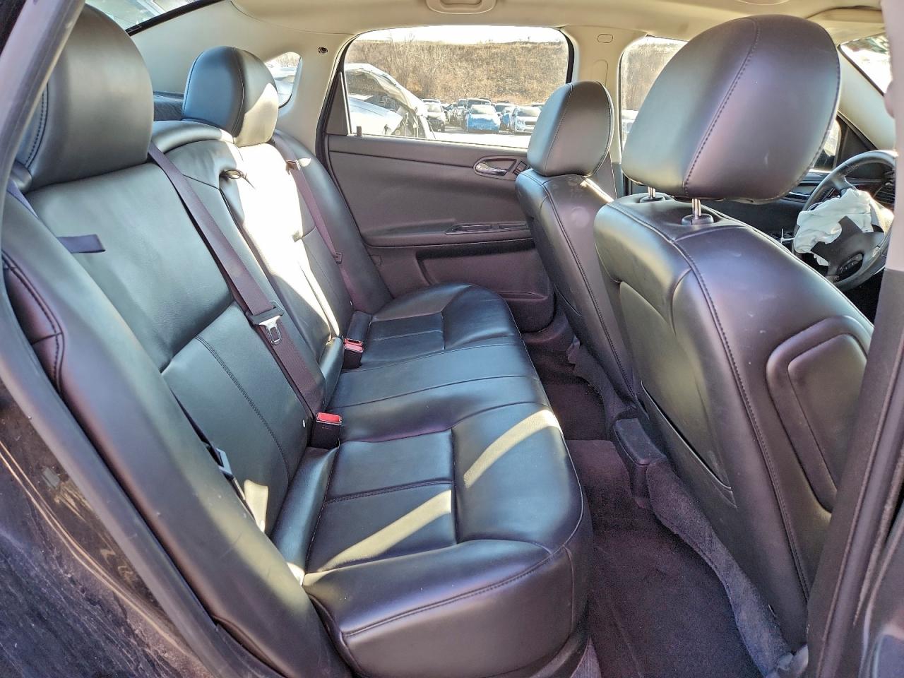 2013 CHEVROLET IMPALA LTZ photo 10