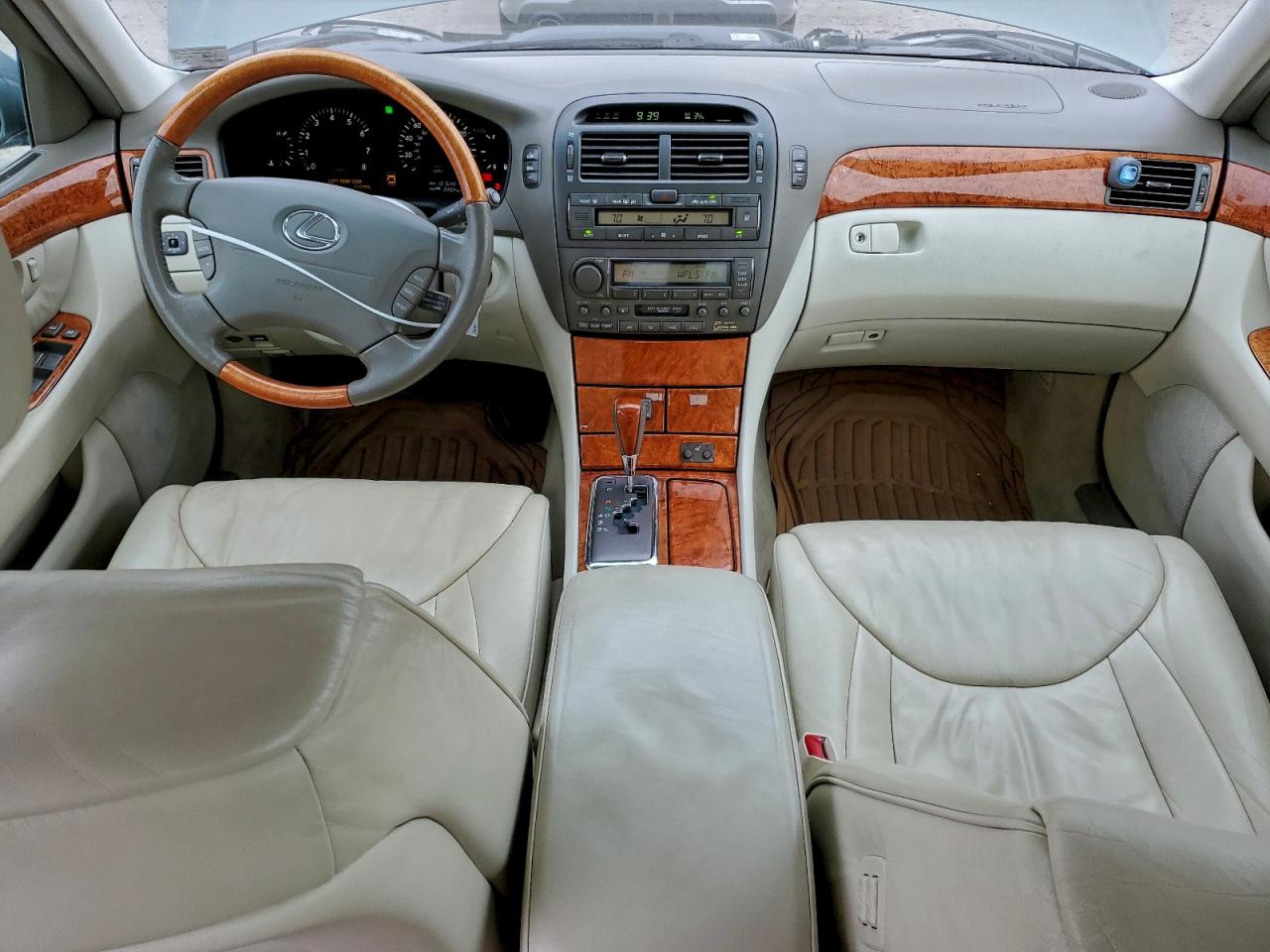 2002 LEXUS LS 430 photo 8