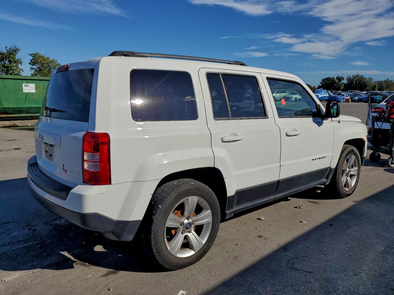 2015 JEEP PATRIOT SPORT photo 3