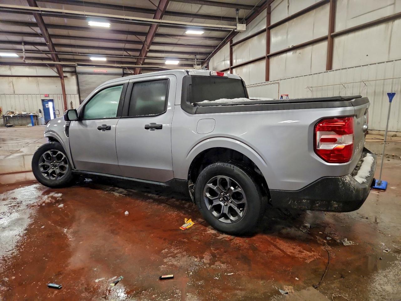 2024 FORD MAVERICK XLT photo 2