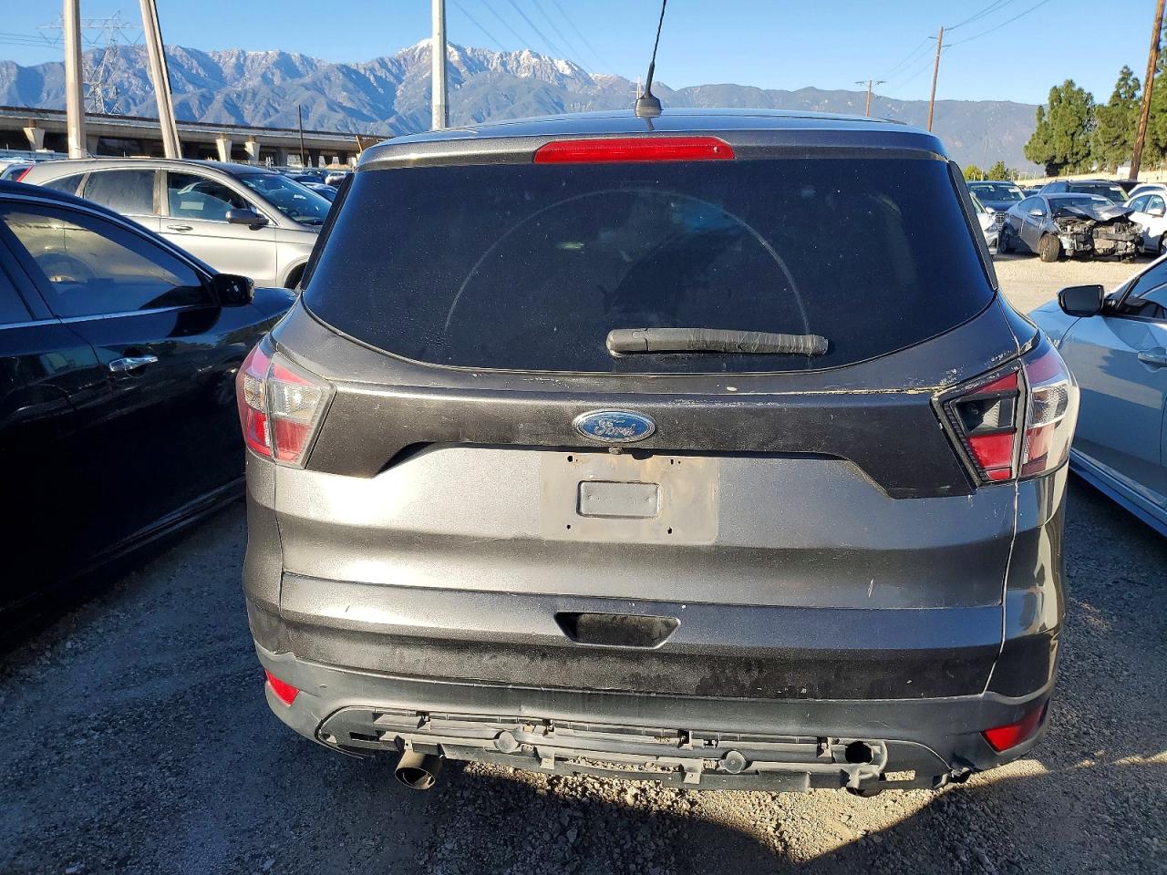 2017 FORD ESCAPE SE photo 16