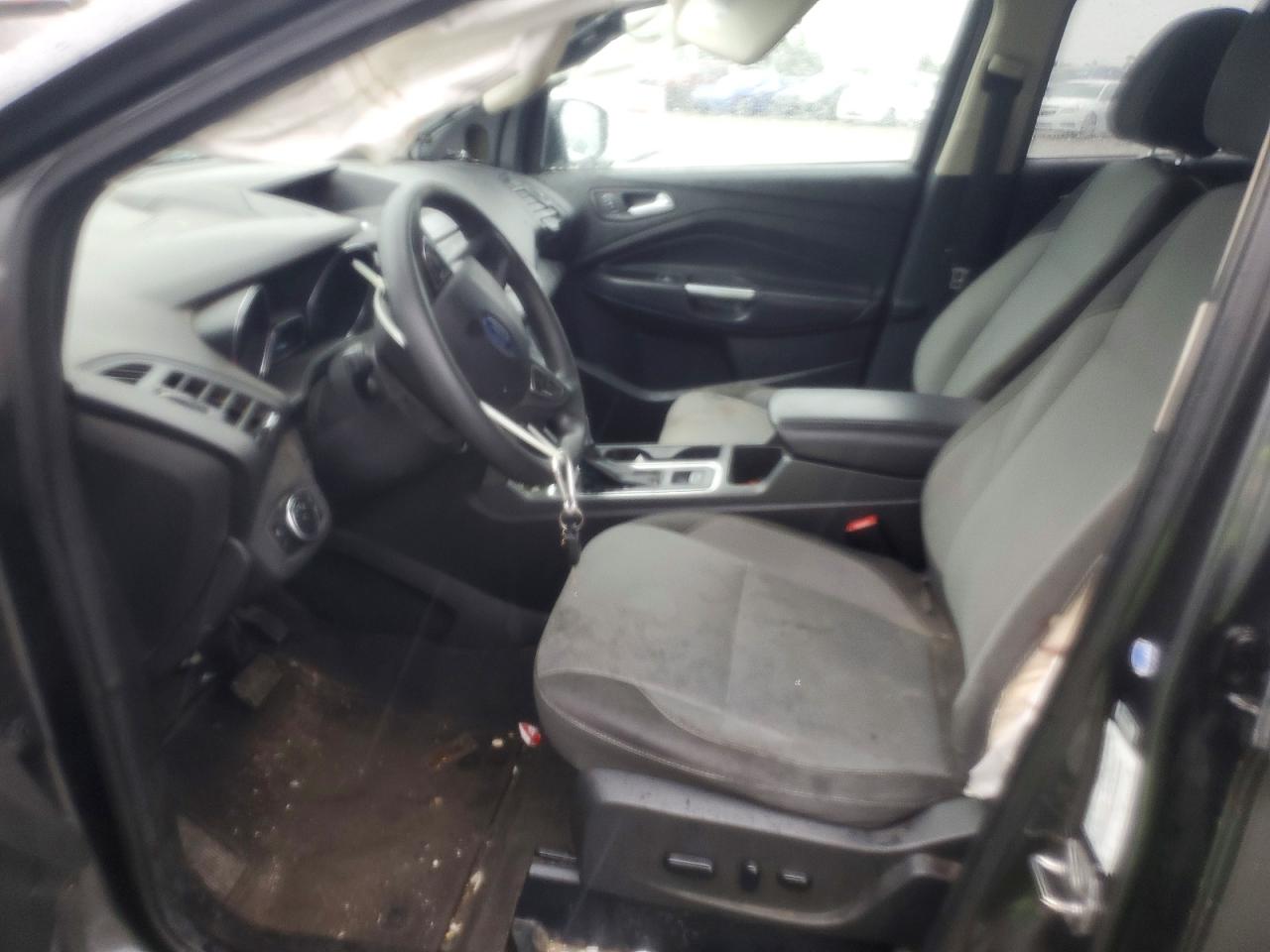 2017 FORD ESCAPE SE photo 19