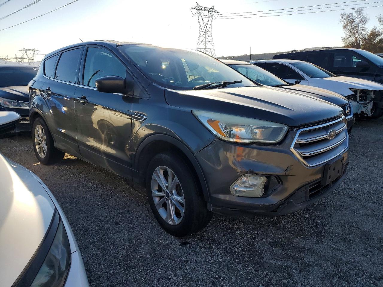 2017 FORD ESCAPE SE photo 10